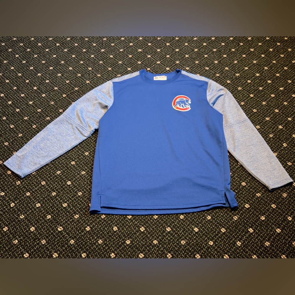 Chicago Cubs Majestic Long Sleeve Shirt
